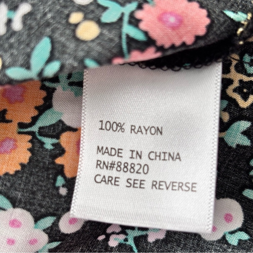 CHRISTIAN SIRIANO Boho 3/4 Sleeve Floral Tunic Top--EUC--M - Picture 14 of 16